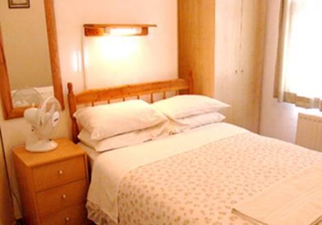 קינגסטון אפון תמז St. George'S Lodge חדר תמונה