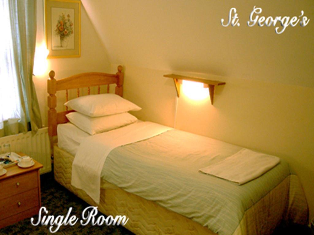 קינגסטון אפון תמז St. George'S Lodge חדר תמונה